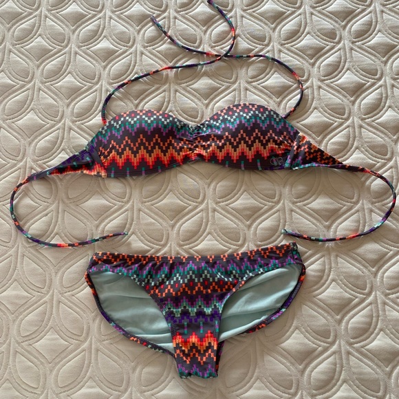 Vintage halter patterned OP bikini rainbow and grey gradient - Picture 1 of 6